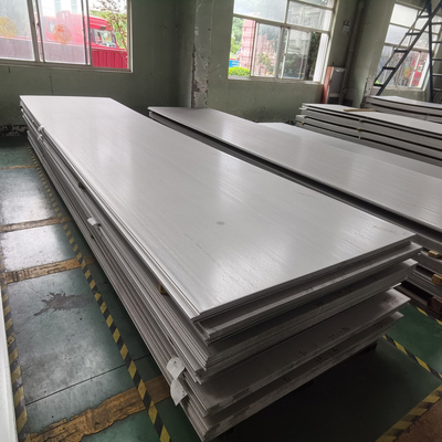 Fertigen Sie die helle Oberfläche der ASTM-Edelstahl-Platten-304L 2B besonders an