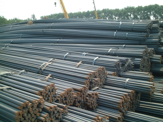 Warm gewalzte Kohlenstoffstahl-Fitting HRB335 HRB500 verformten Stahlrebar